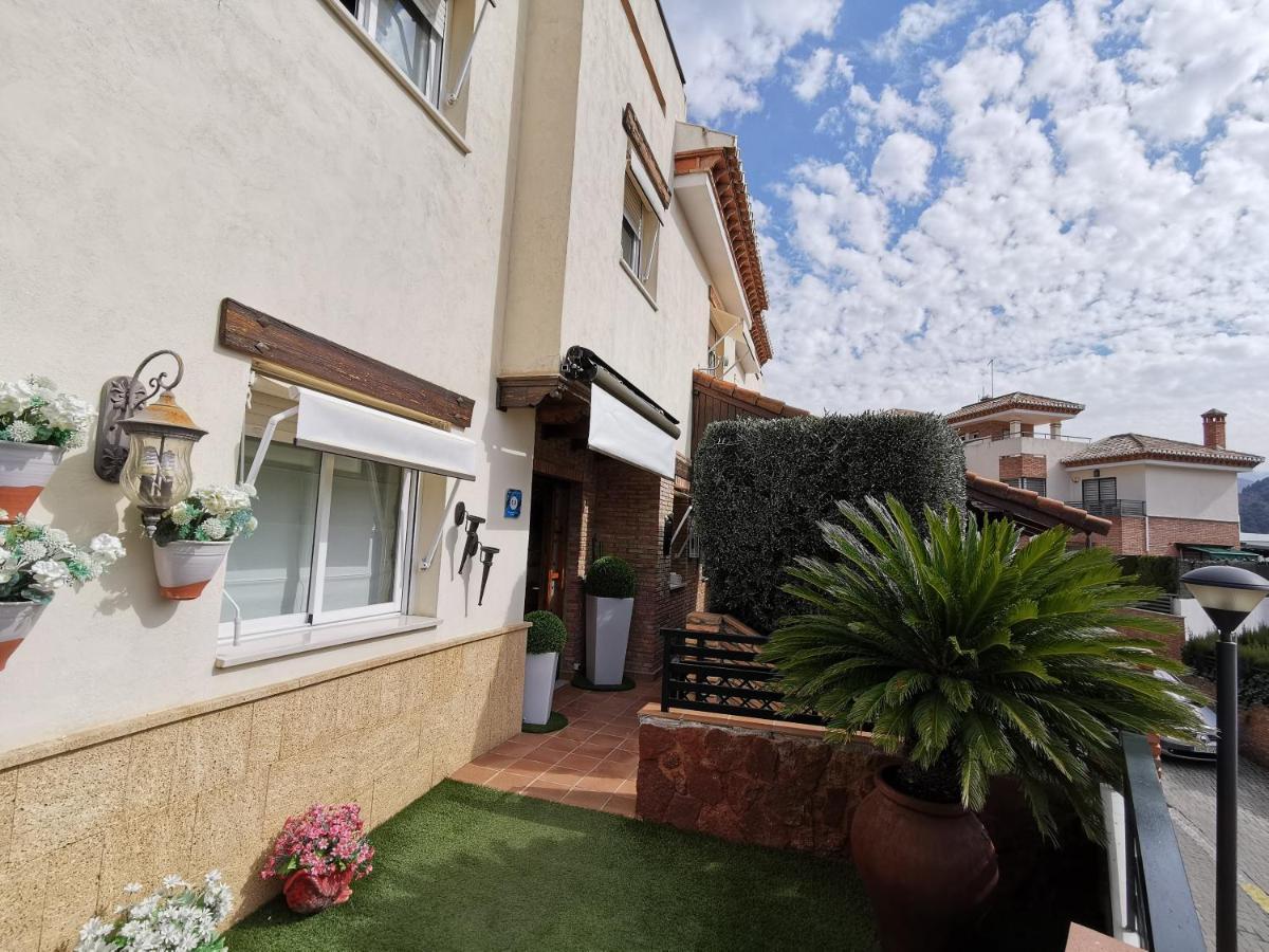 Apartamentos Turisticos Tronca Luxury Гранада Екстер'єр фото